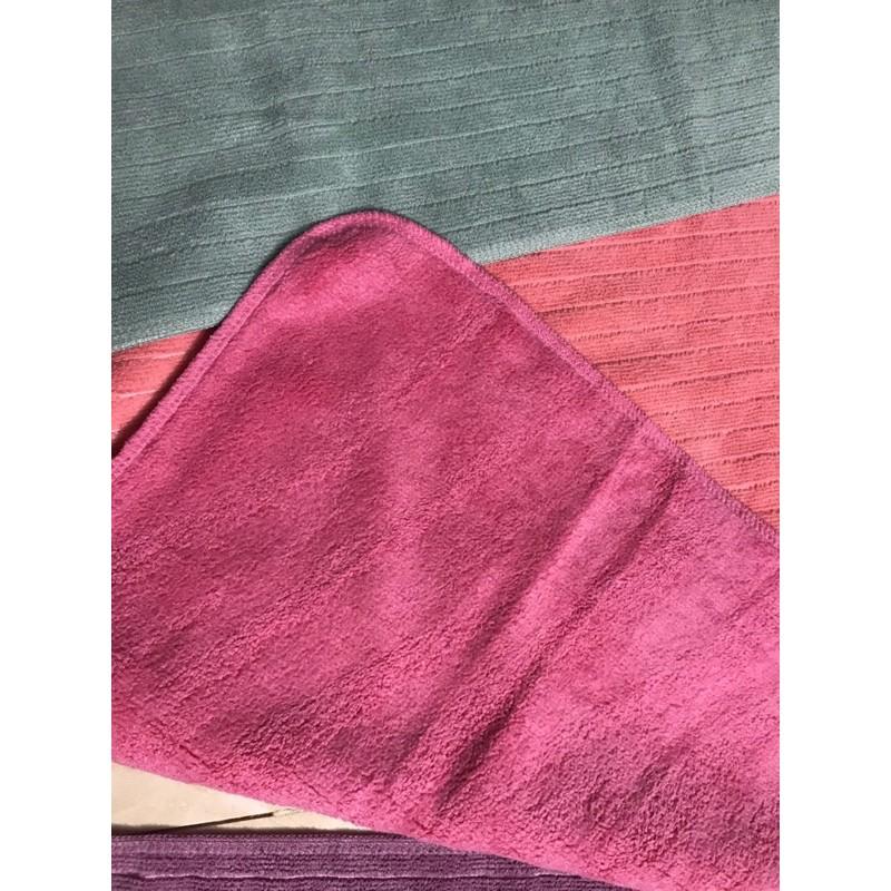 Thanh lý khăn hãng Poemy khách chat với shop để chọn màu