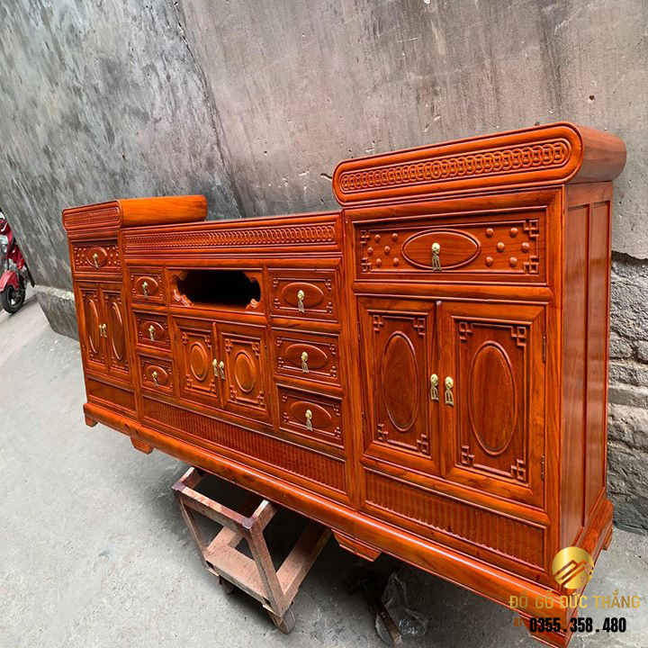 Kệ tivi gỗ hương đá mẫu mõ lõm