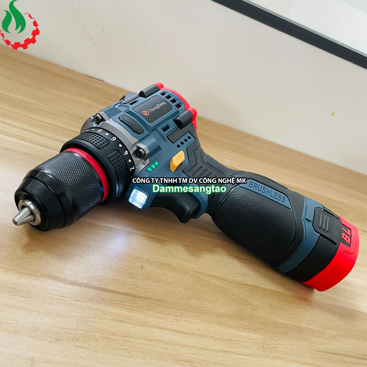 Máy khoan pin 14V không chổi than
