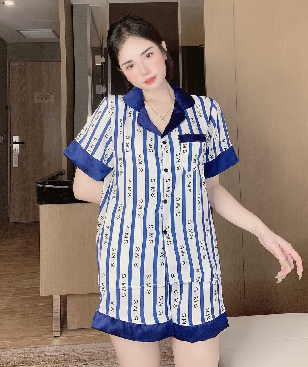 Đồ bộ nữ pijama mặc nhà dễ thương lụa ngủ áo cộc quần đùi cao cấp