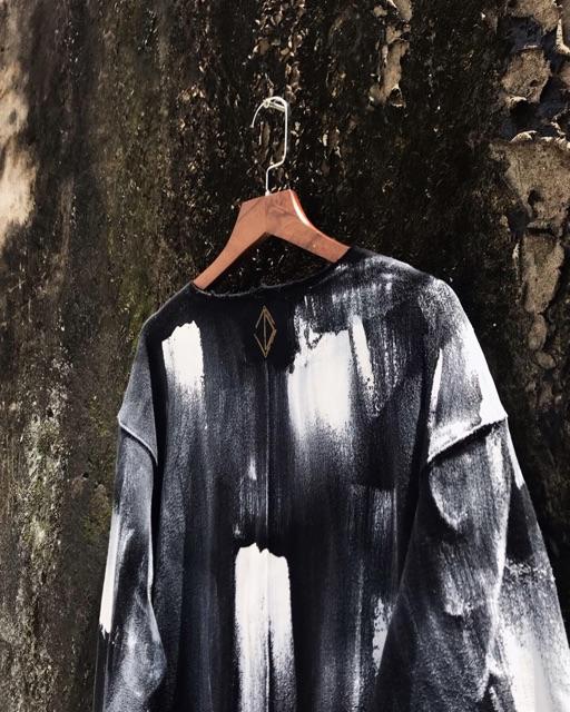 ÁO “TVD WHITE DOT LONG SLEEVE”