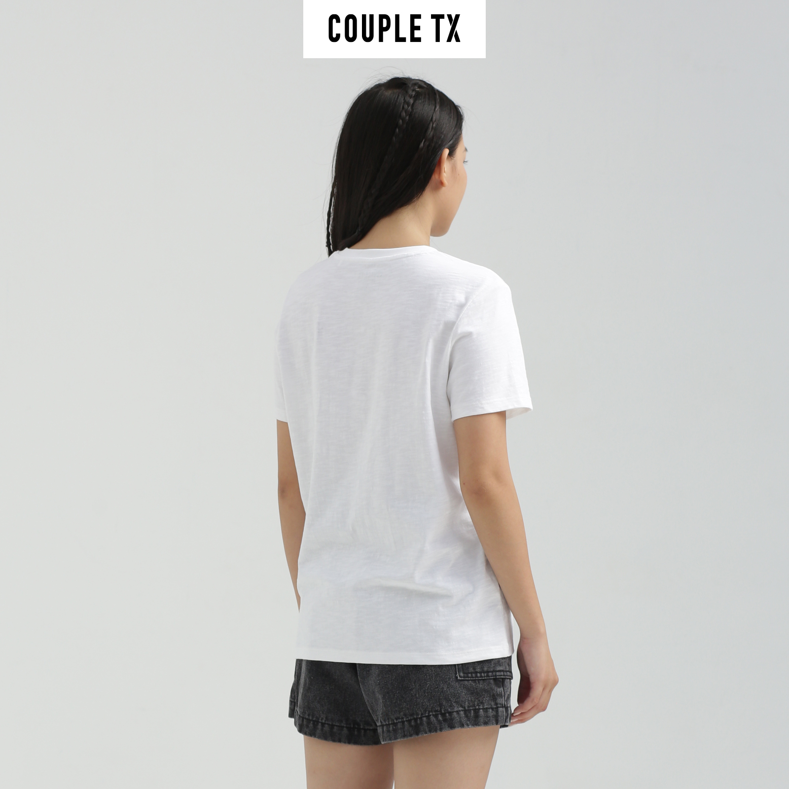 COUPLE TX - Áo Thun Nữ Regular Fit In Typo Ngực WTS 2199