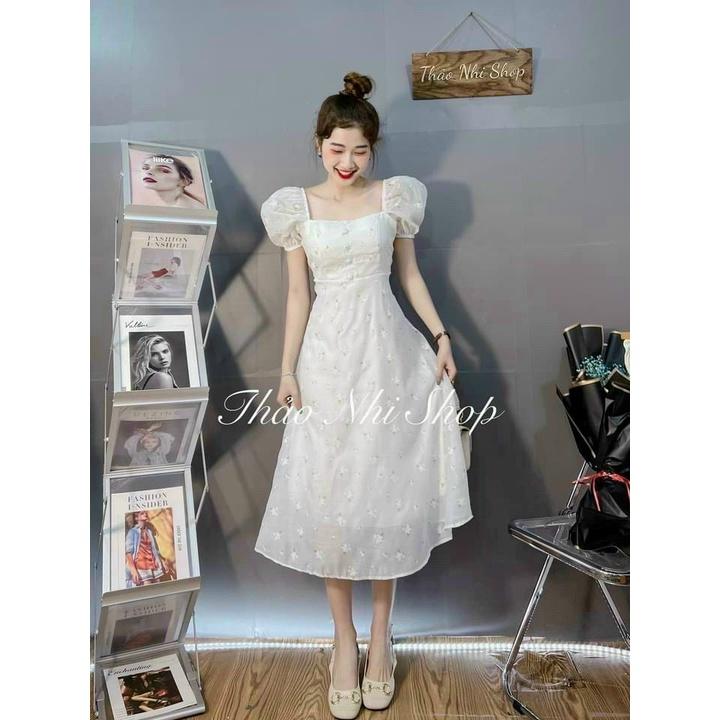 Đầm trắng hoa nhí nút bọc tay voan cổ vuông dáng xòe dự tiệc mẫu thảo nhi shop