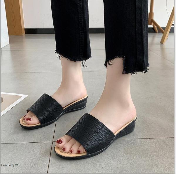 Dép trung niên nữ chất liệu da mềm cao cấp size 36-41 đủ 3 màu - Vincent Shop