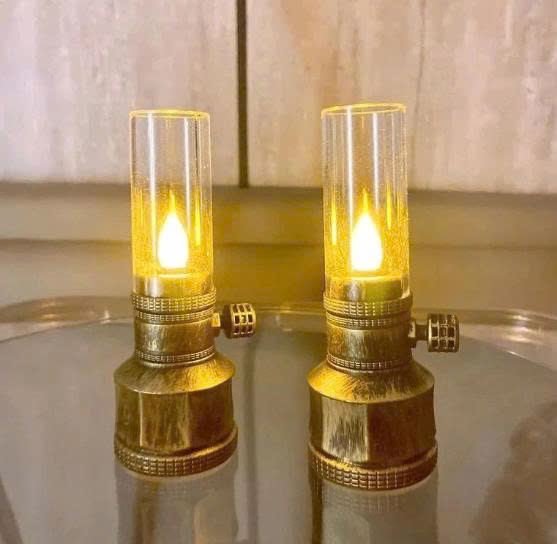 [KoSuyTu] ĐÈN MÔ PHỎNG ĐÈN DẦU CỔ ĐIỂN, CHẠY PIN – Hoài Niệm, Truyền Thống, Tránh Nguy Cơ Cháy Nổ Và Khí Thải