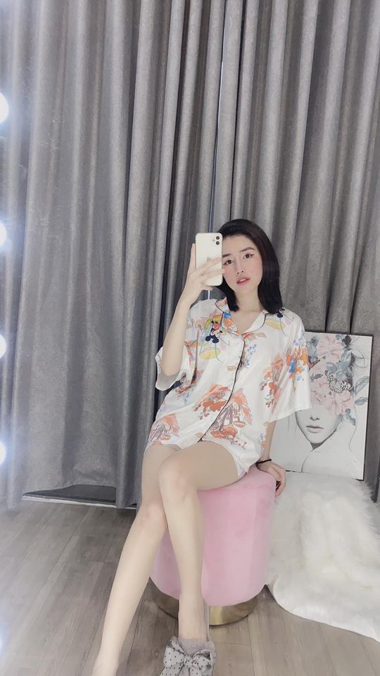 Đồ Bộ Lụa Satin Tay Cánh Dơi Quần Đùi (Hàng Thiết Kế)