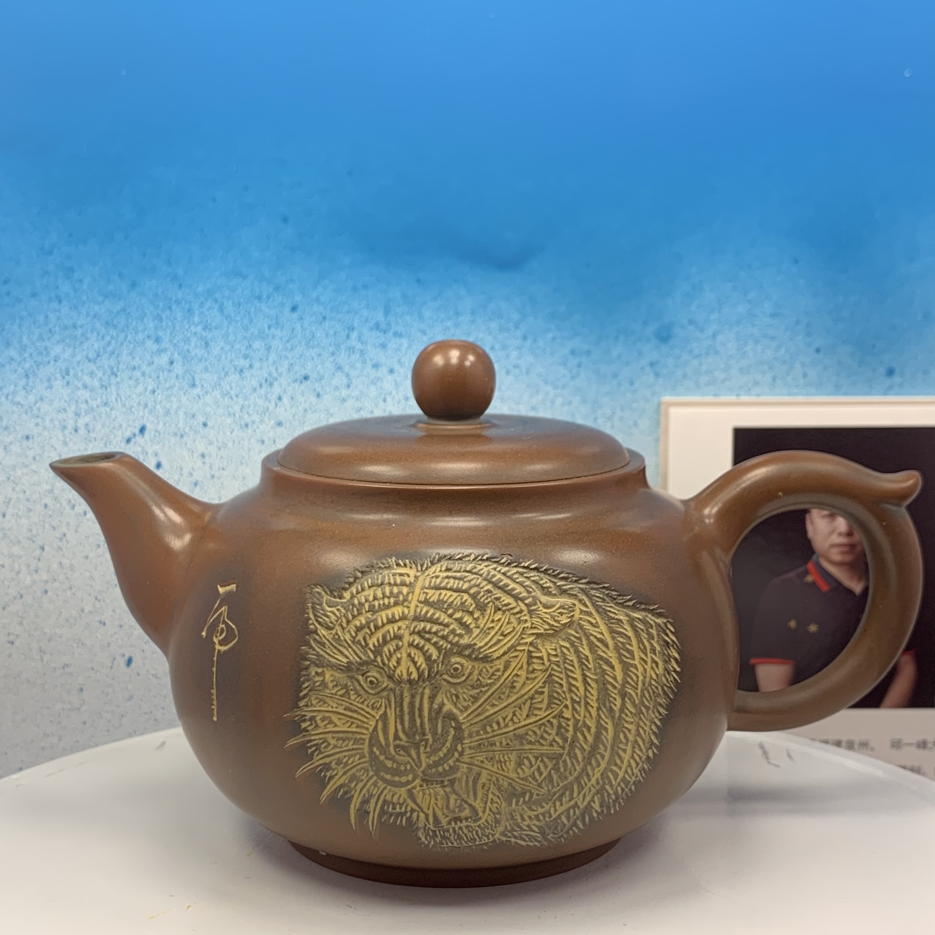 Ấm trà vương giả hùng phong, gốm thô nguyên bản, nê hưng khâm châu, chế tác thủ công, hoạ tiết khắc tay