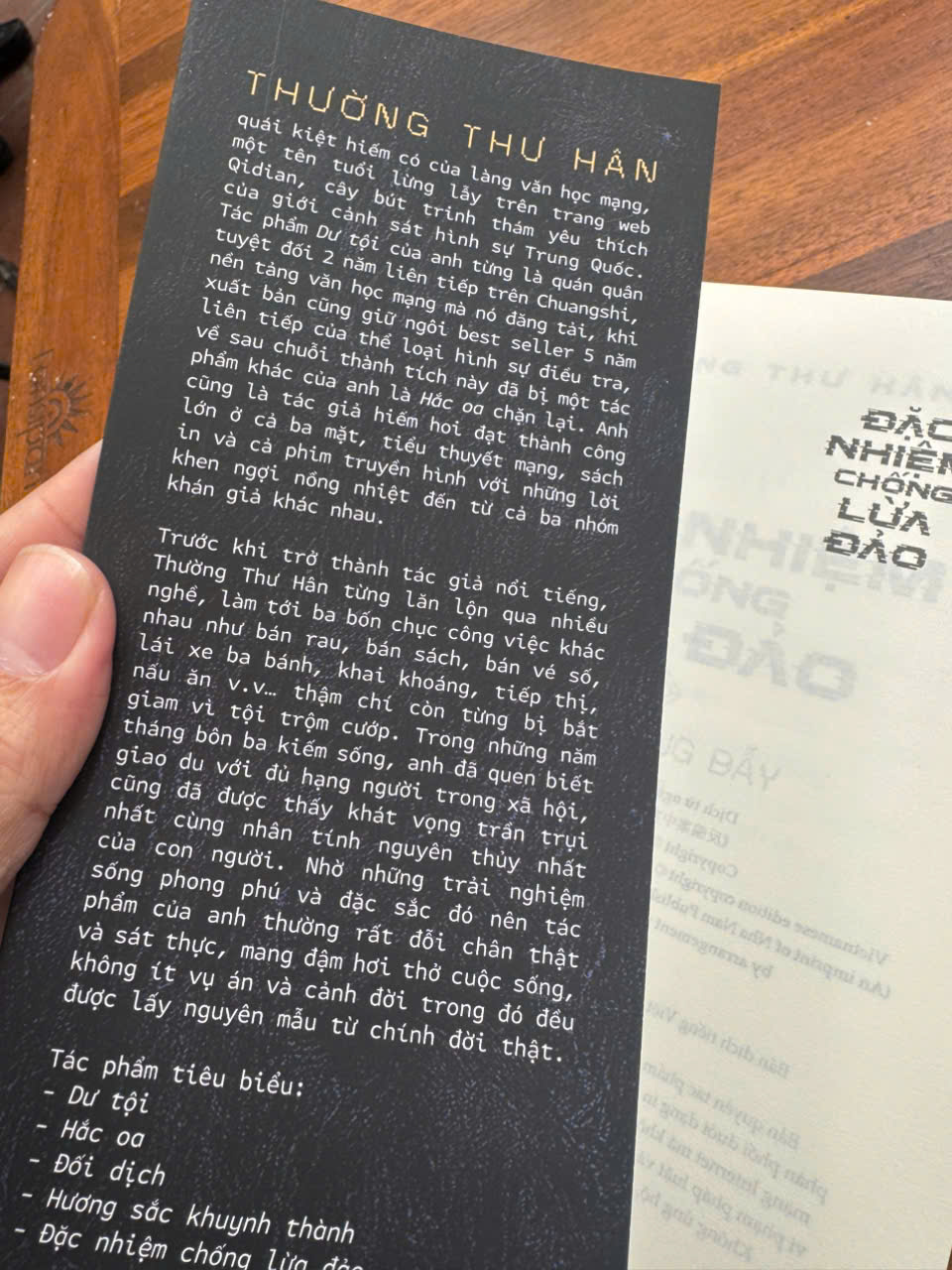 ĐẶC NHIỆM CHỐNG LỪA ĐẢO – Thường Thư Hân – Lục Hương dịch – NXB Hà Nội – Nhã Nam