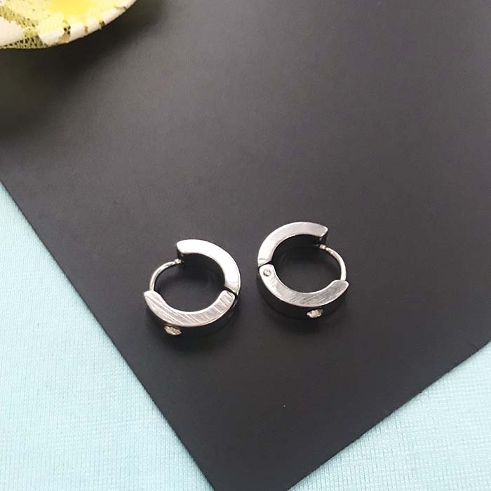Khuyên tai tròn đính đá unisex