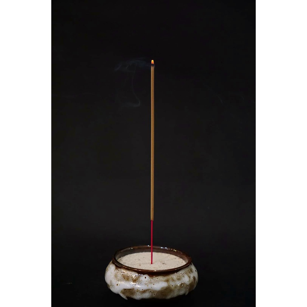 Nhang Trầm Hương Thiện Sanh Mùi Nhẹ Nhàng, Thư Giãn Từ 100% Trầm Hương Nguyên Chất Dài 20cm Hộp 100g 150 Cây