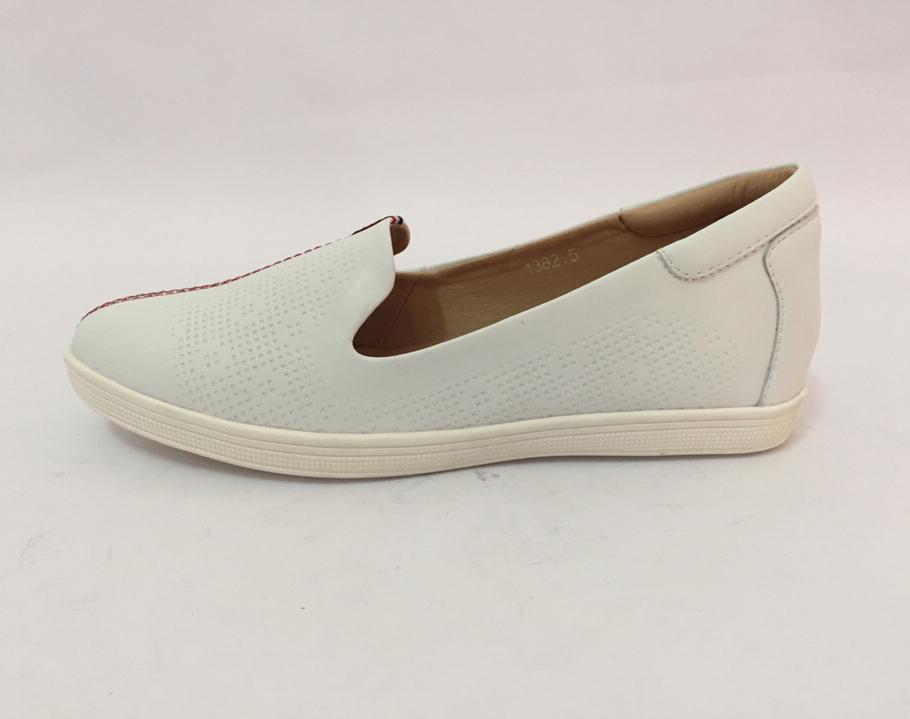 Giày slip on da lỗ kết hợp kẻ A13825