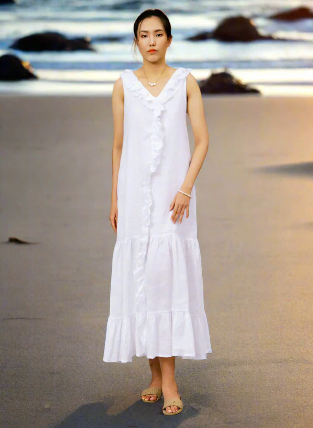 Đầm Maxi Linen Trắng Rút Rua Thủ Công Cao Cấp Du lịch Biển Resorts Lân Sa Thời trang Hity DRE209