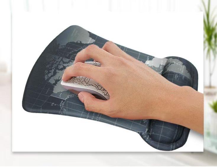 Thảm chuột công thái học với bộ băng giá và bàn phím, màu đen