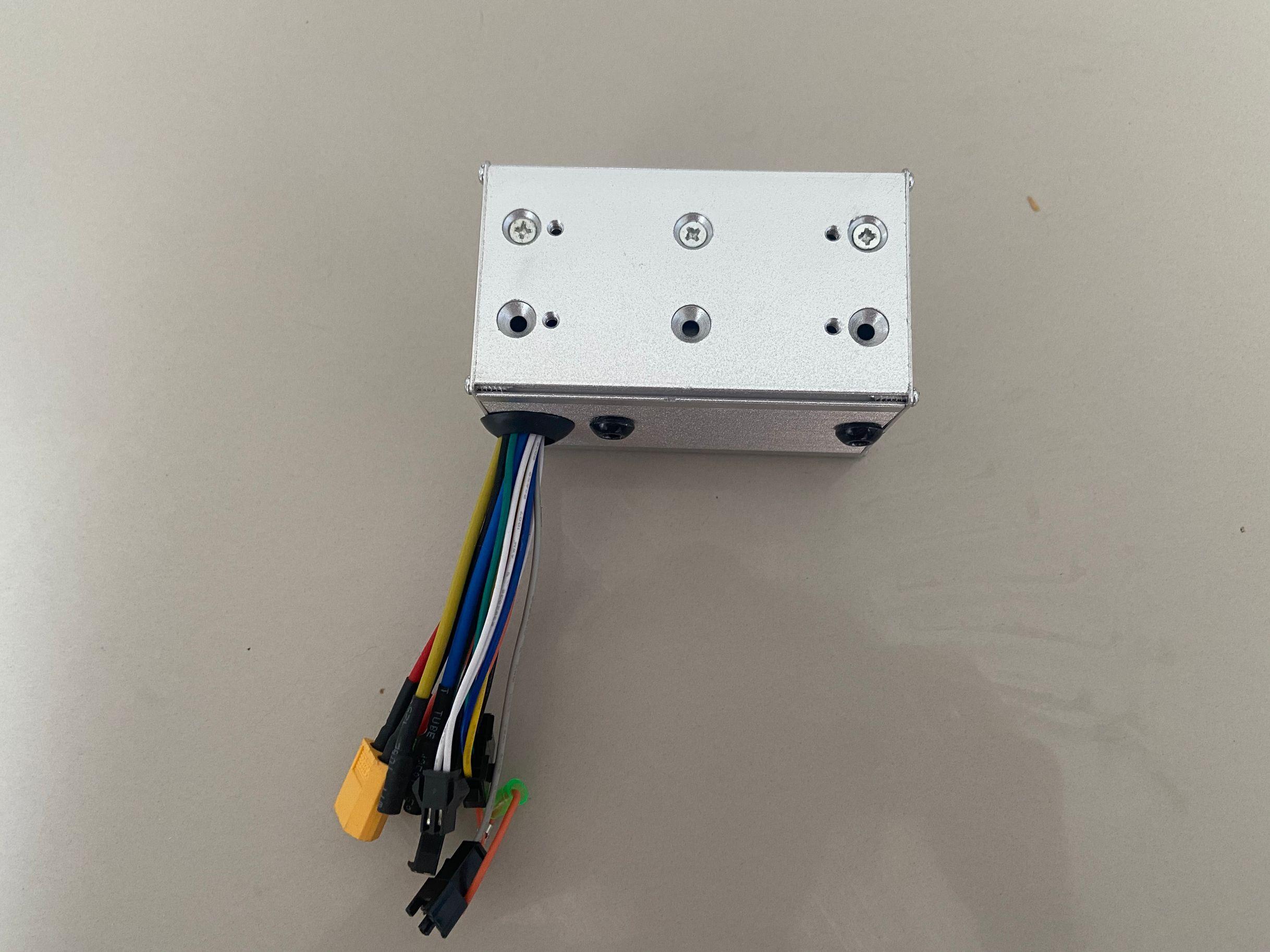 Bộ điều khiển MINIMOTORS 52V30AH cho phụ tùng xe tay ga điện FUTUCHER GUN