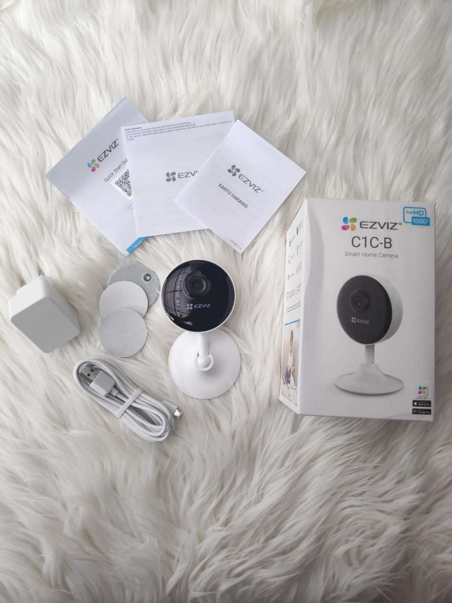 Camera wifi Ezviz C1C-B 2MP Full HD nhận diện con người thông minh chuẩn H.265 mới 2021 Đàm thoại 2 chiều