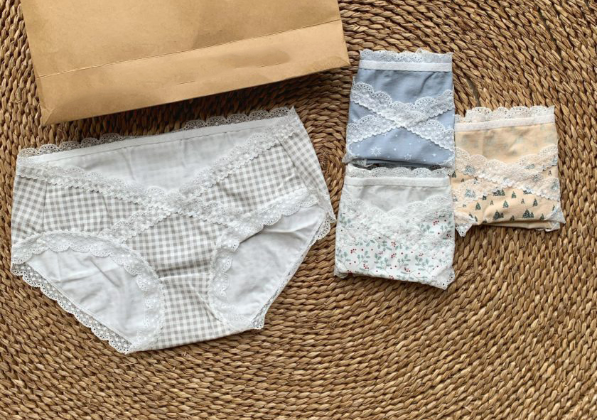 Quần lót bầu sau sinh hoa nhí, 1 set 4 chiếc 4 màu, chất liệu cotton thoáng khí, có đệm cotton kháng khuẩn - Thiết kế bởi LAMME