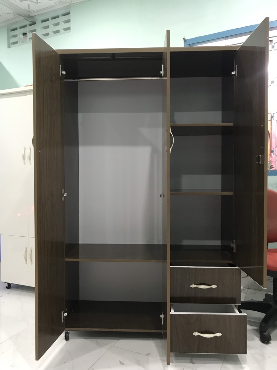 Tủ nhựa Đài Loan 3 cánh nâu 1m65x1m05