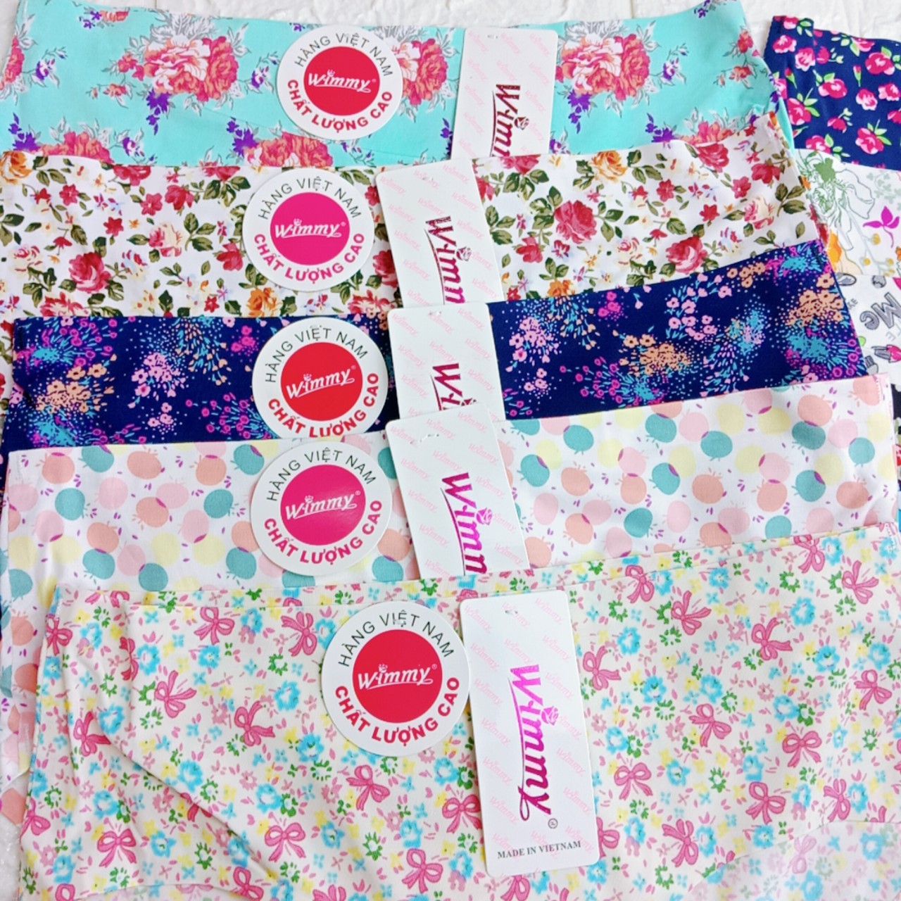 Combo 10 quần lót Su bông. Quần được thiết kết ôm sát vòng 3 tạo sự thoáng mát dễ chịu.