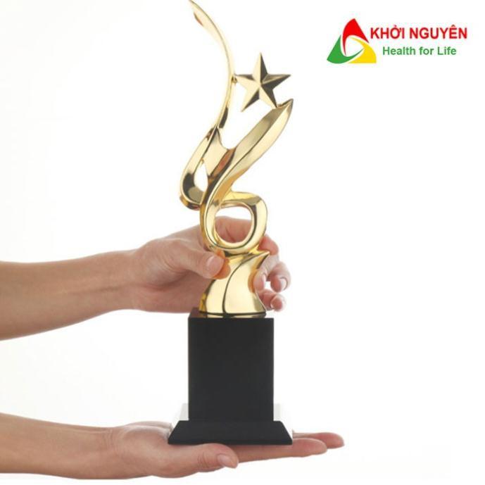 Cúp lưu niệm thể thao CPS36 bằng nhựa nguyên khối cao cấp