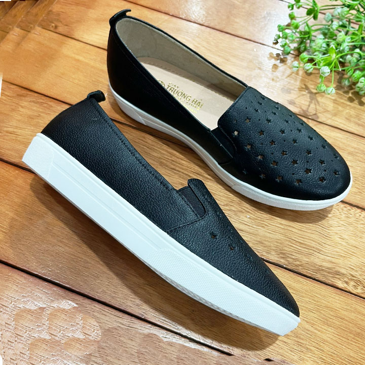 Giày Slip on da bò thật  Trường Hải  da mề mại thời trang nữ cao cấp có 2 màu đen , trắng SL130