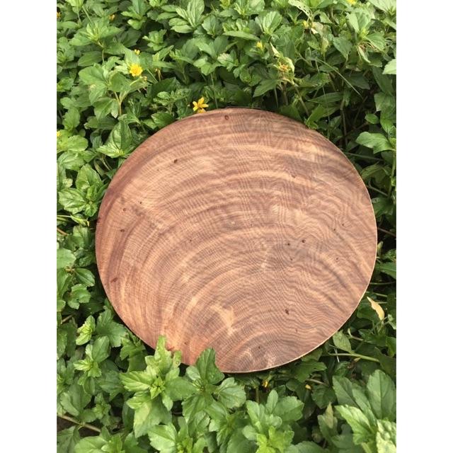 Thớt gỗ nghiến Tây Bắc 30cm dày 4,5cm