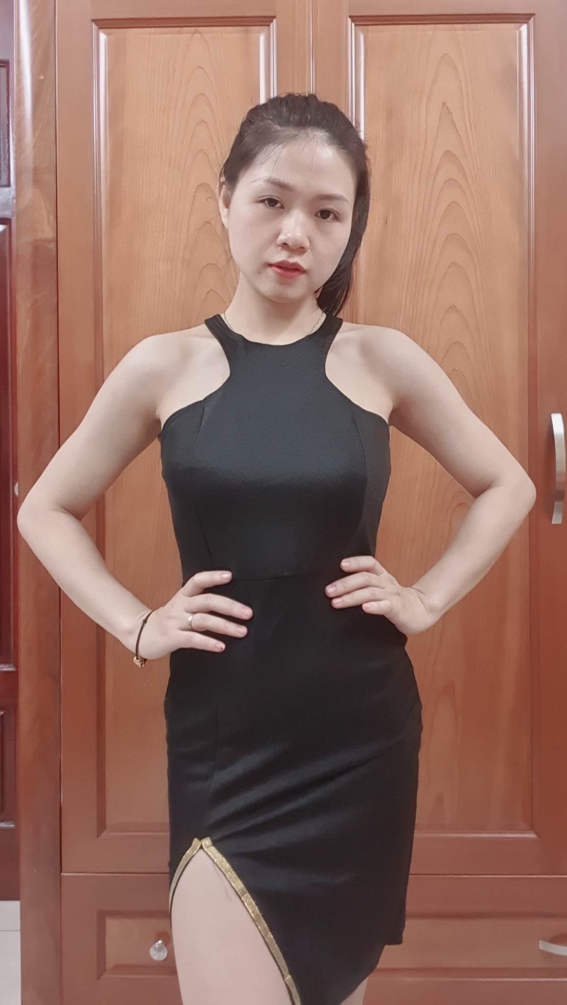 VÁY NỮ KIỂU HỞ VAI DÁNG VÁY ÔM SÁT PHÙ HỢP ĐI CHƠI, ĐI DẠO, ĐI TIỆC BẠN BÈ SIZE TỪ 45-48KG