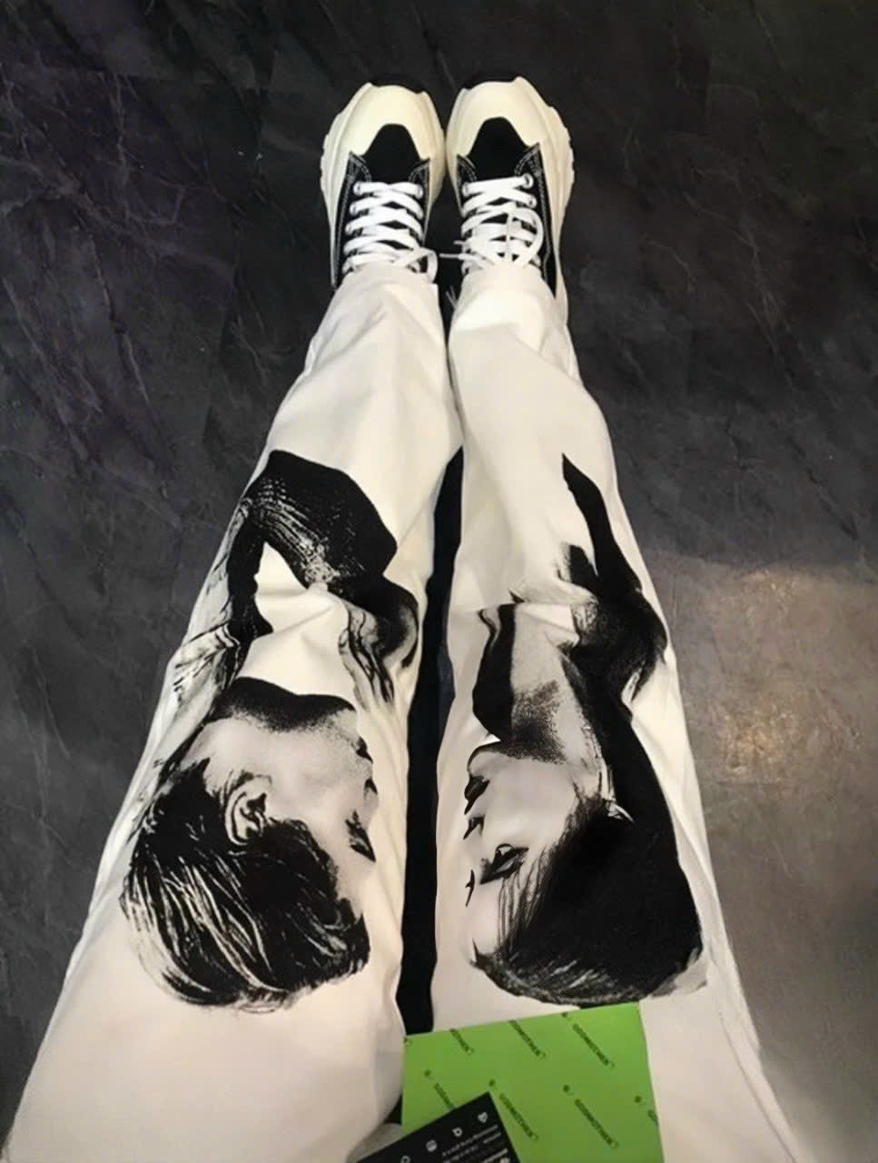 QUẦN KAKI WHITE IN HÌNH Ống Rộng From Unisex cao cấp