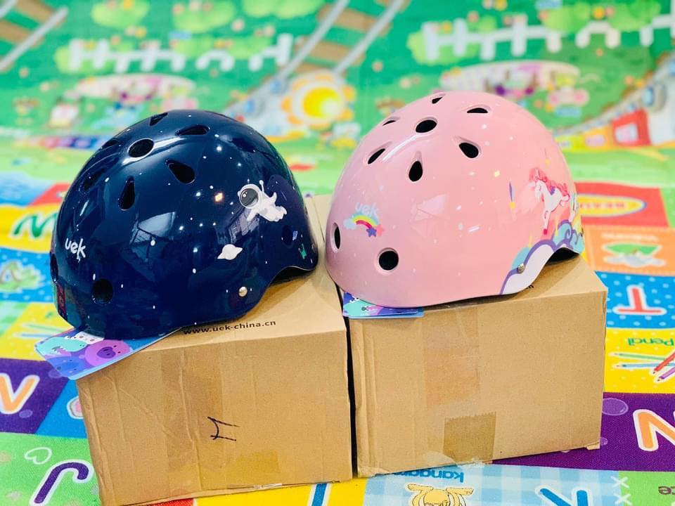 MŨ BẢO HIỂM THỂ THAO HELMET FULLBOX CHO BÉ TỪ 3-9 TUỔI - VŨ TRỤ 