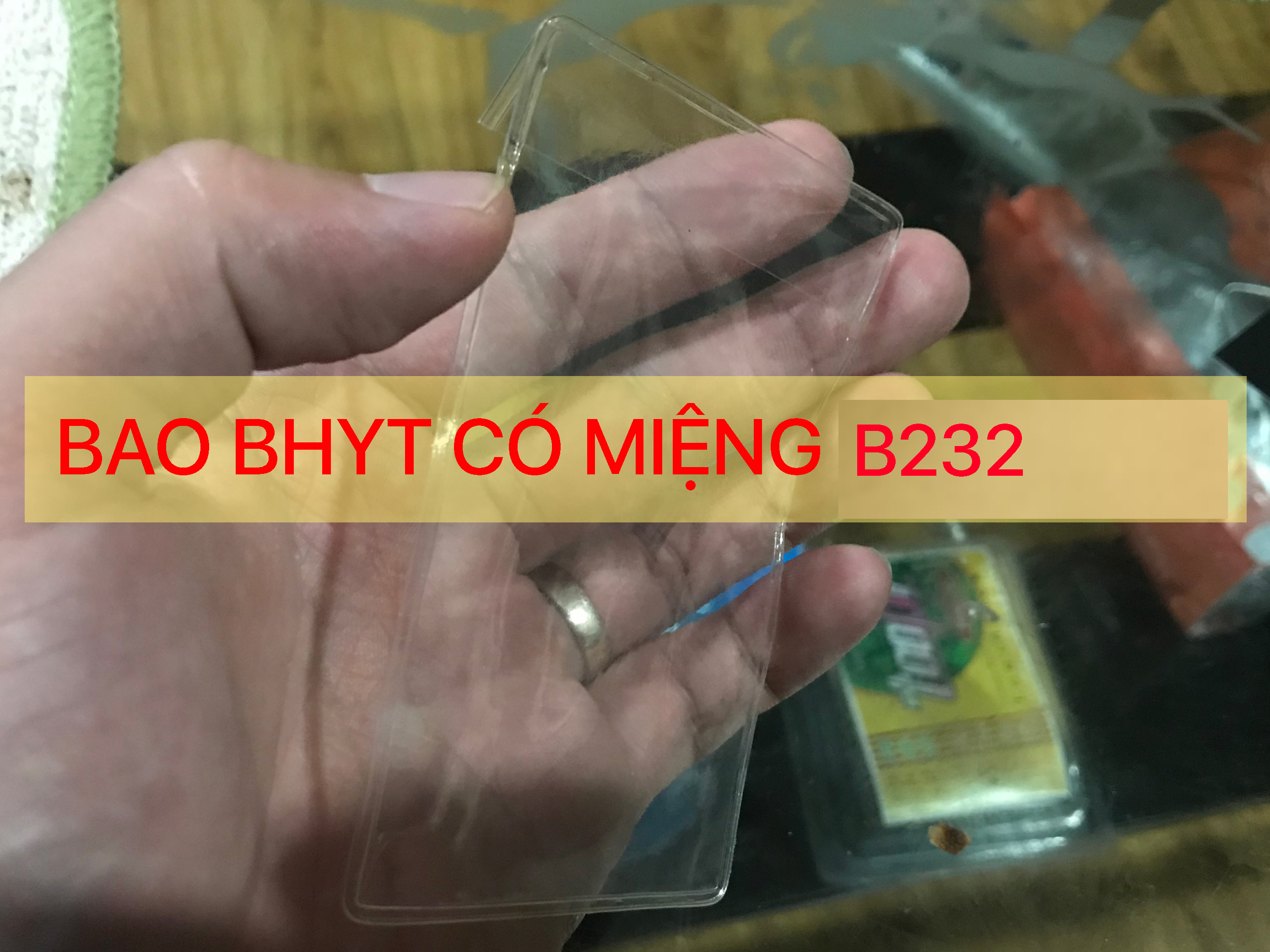 Combo 5 vỏ bọc thẻ bảo hiểm y tế dẻo trong có nắp đậy và không cần ép