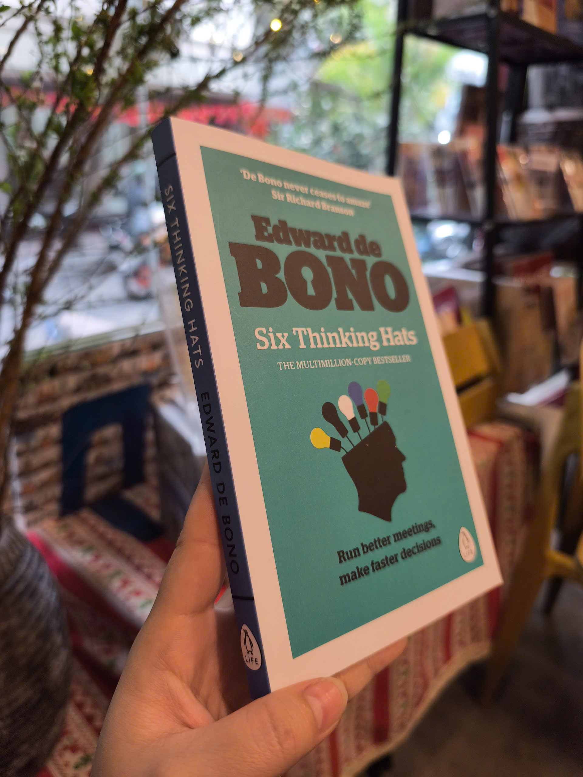 Sách - Six Thinking Hats by Edward de Bono - Business/Nonfiction/Psychology - Sách Ngoại Văn