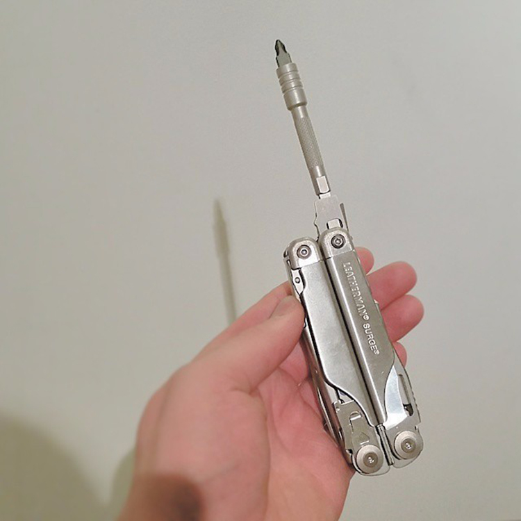 Kìm Đa Năng Surge 21 Tools Leatherman LS