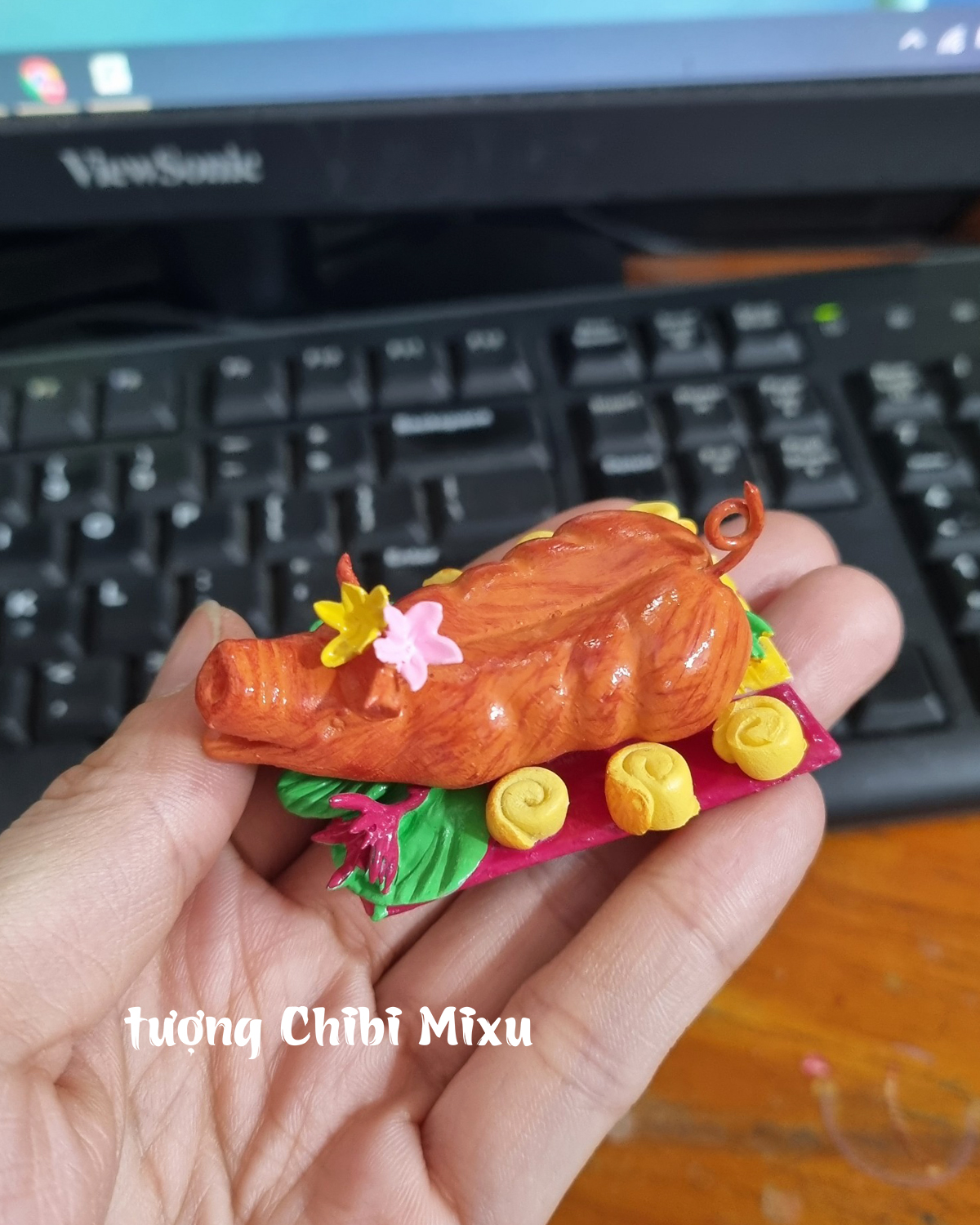 Mô hình Heo quay bánh bao trang trí bàn thờ Thần Tài Thổ Địa mini