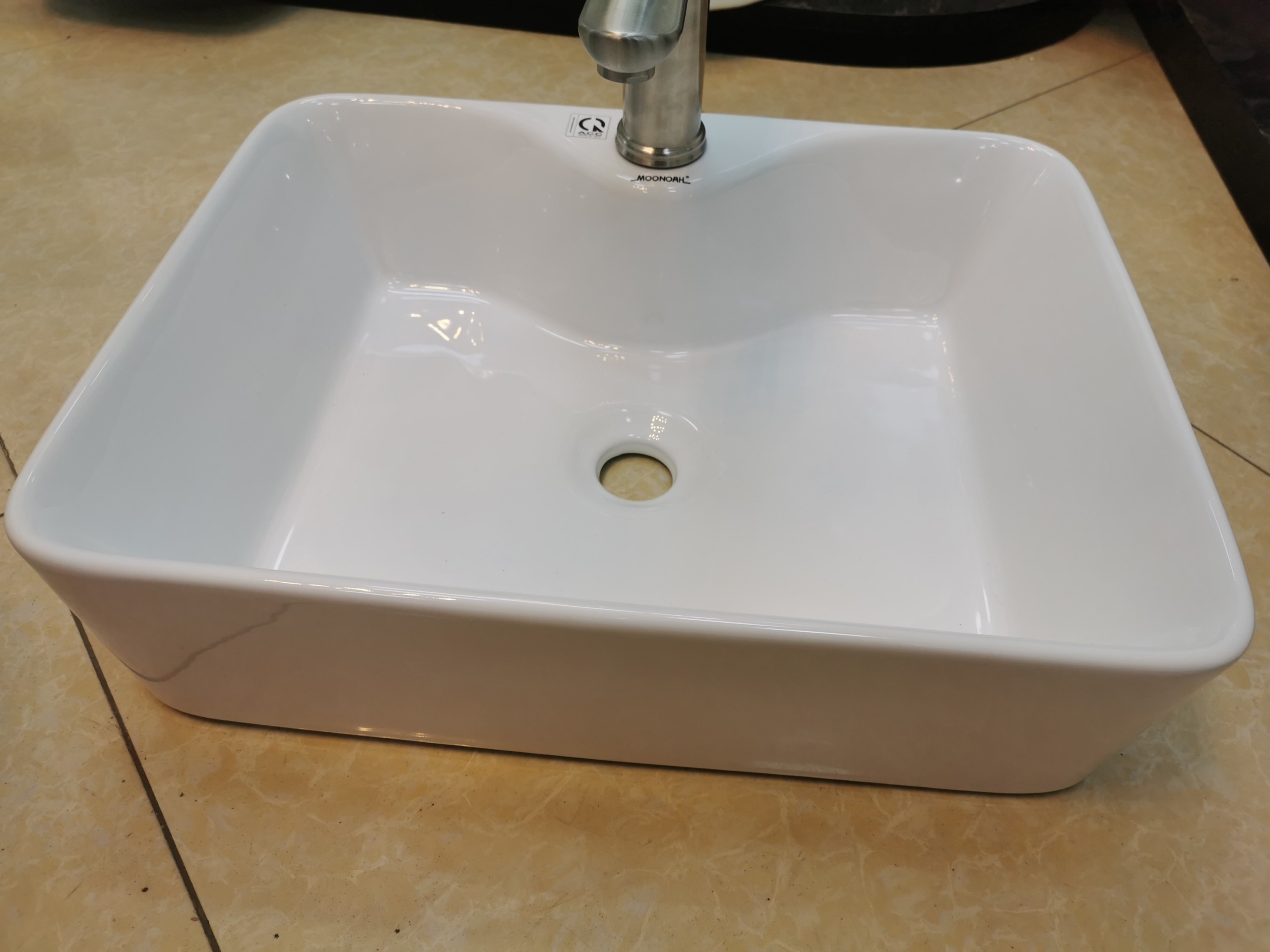 CHẬU LAVABO ĐẶT BÀN ĐÁ MEN NANO TRẮNG SÁNG