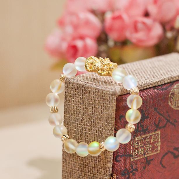 Vòng nữ phong thủy mix tỳ hưu nhân tạo ánh vàng size 8 ly V110-8 -SP 1
