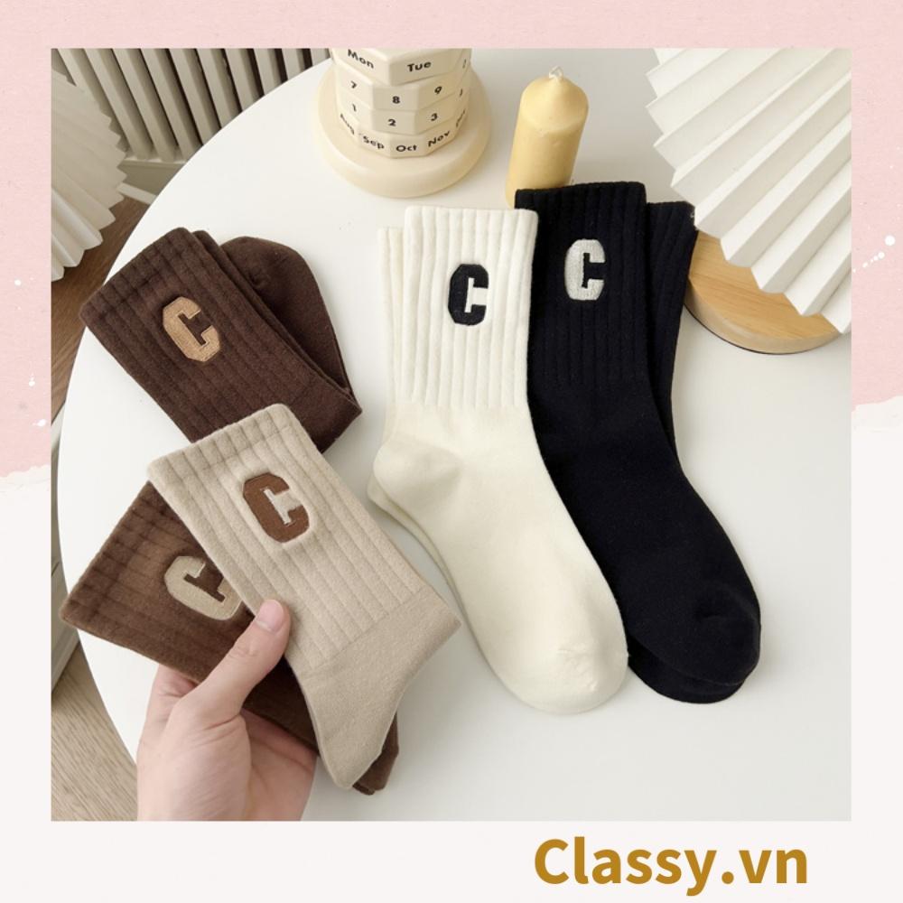 Tất cổ cao Classy, vớ cổ cao in chữ, màu trung tính basic G1363