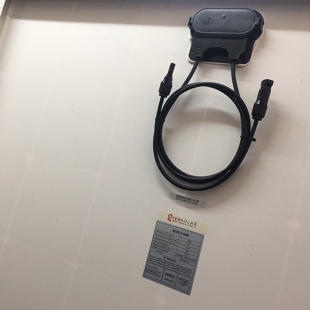 Tấm pin thu năng lượng mặt trời GIVASOLAR MONO MSP-150W