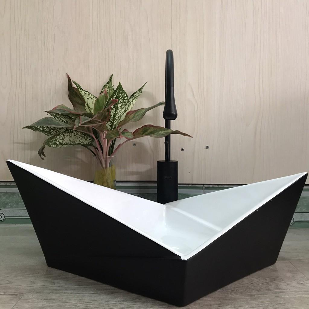 LAVABO HÌNH THOI CÁCH ĐIỆU