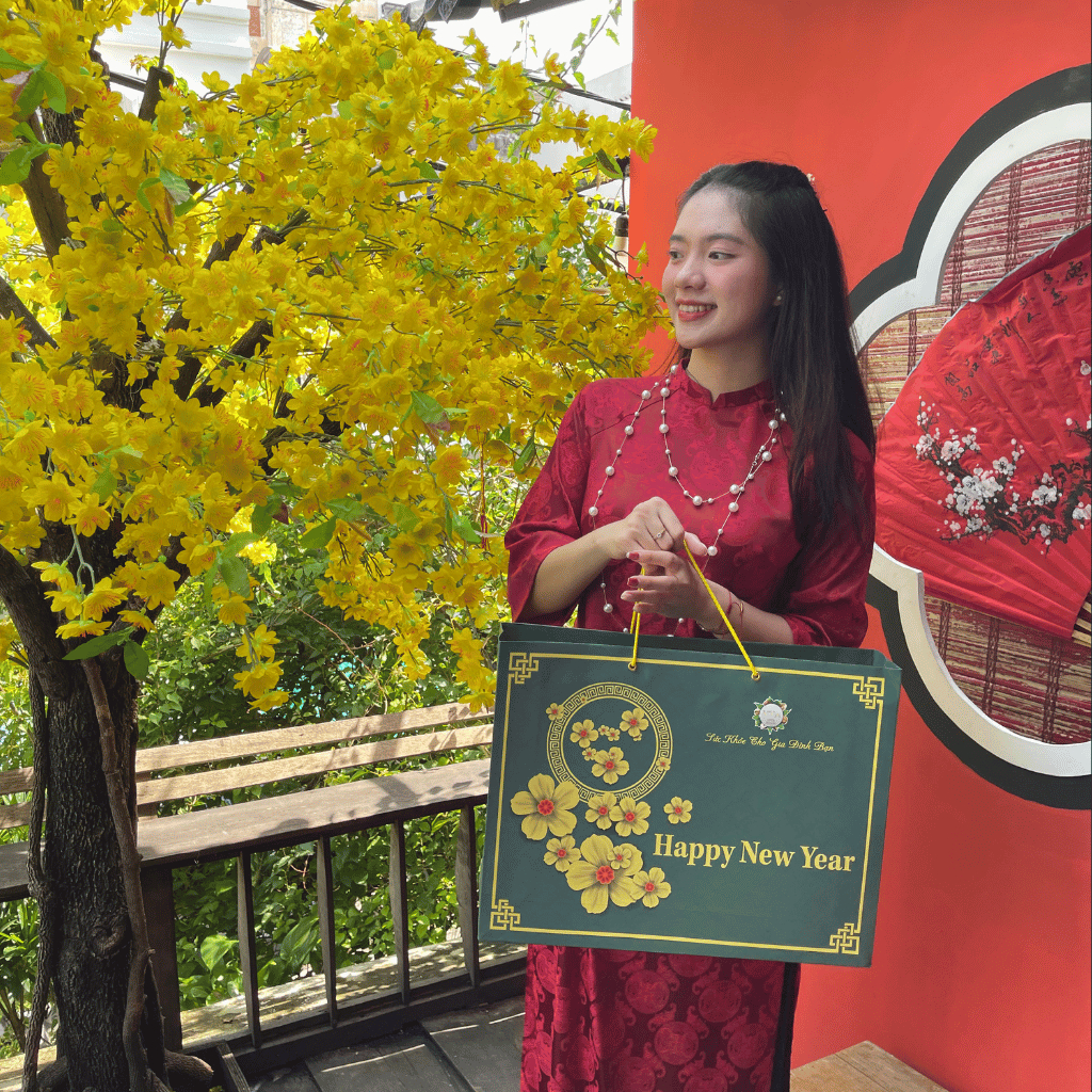 Set Quà Tết OAKY 2026 – Hộp Quà Hạt Dinh Dưỡng Cao Cấp Việt Tam Anh