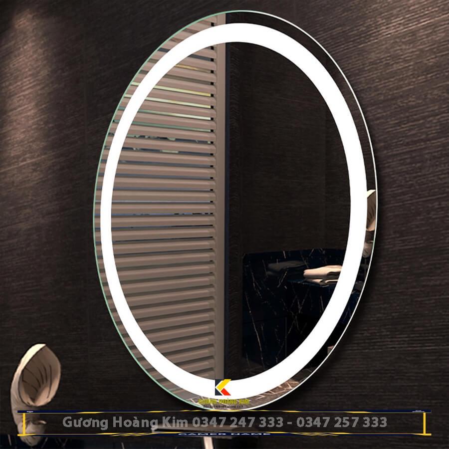 Gương cảm ừng có đèn led hình oval elip bầu dục nhà tắm phòng wc trang điểm makeup decor cao cấp treo tường kích thước 50x70cm ,60x80cm , và 70x90cm guonghoangkim mã HK-2001