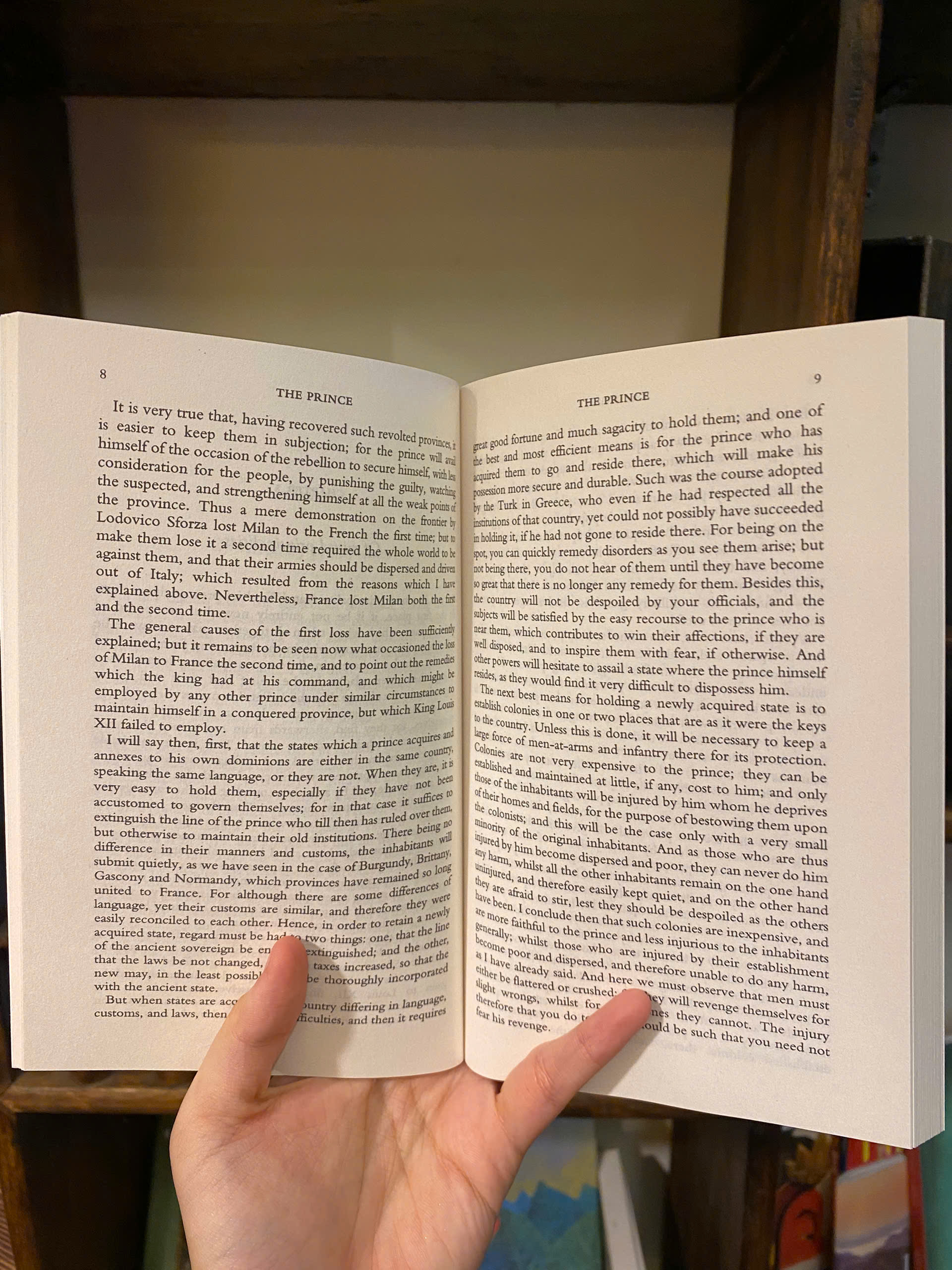 Sách - The Prince by Niccolo Machiavelli - Classic in English / Philosophy/ Sách triết học