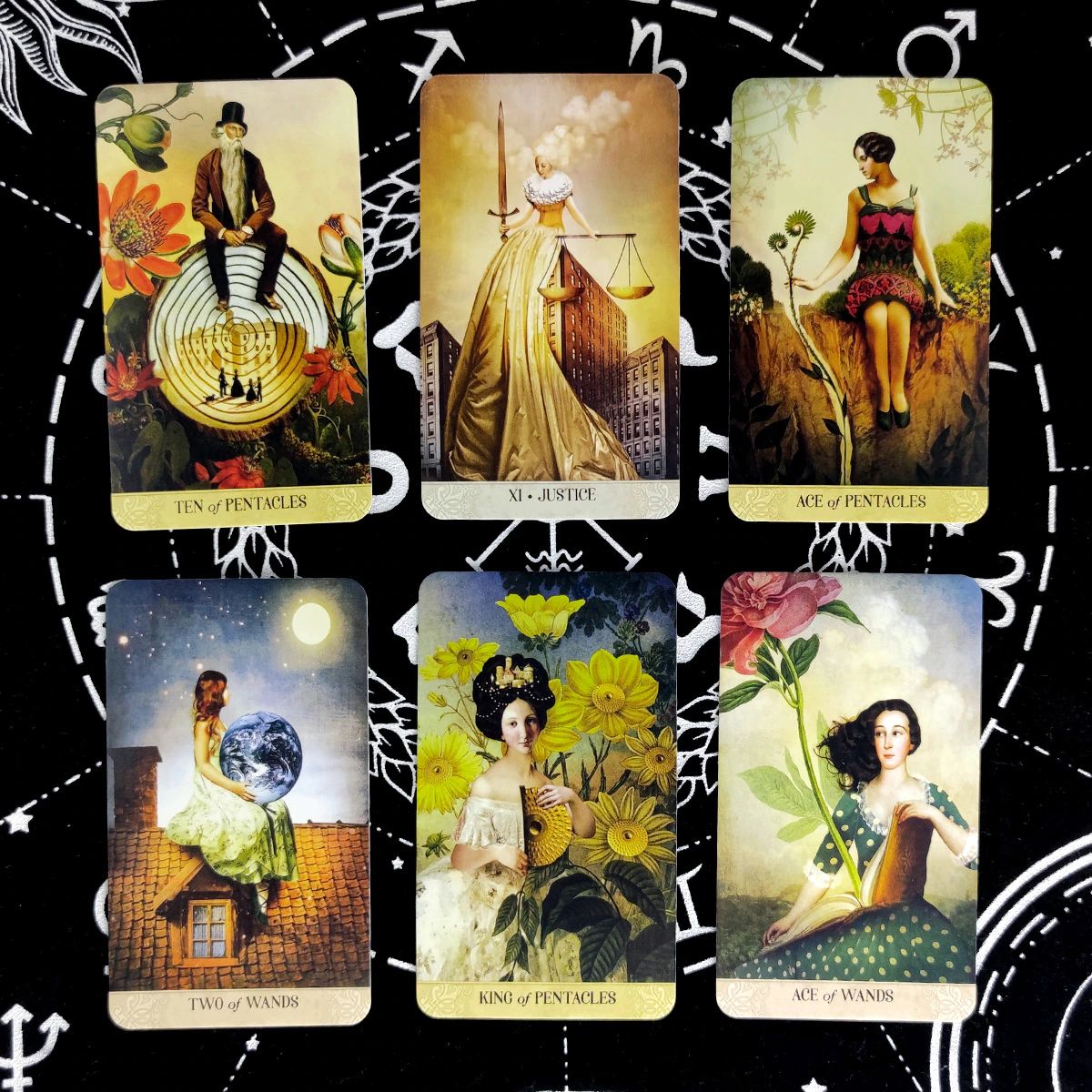 Bộ bài Tarot of Mystical Moments