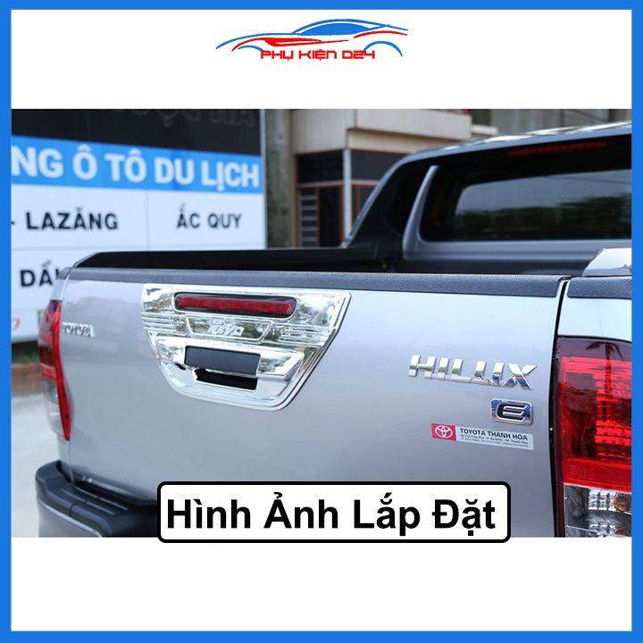 Ốp tay mở cốp mạ Hilux Revo hai màu đen bạc  trang trí xe chống va đập hiệu quả