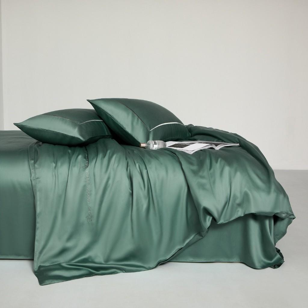 Bộ chăn ga gối cao cấp 100%Tencel, Tone màu xanh rêu đậm, thêu phối, chất liệu siêu mềm mát mịn