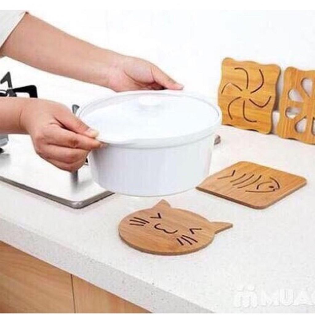 1 MIẾNG LÓT ĐẾ XOONG NỒI,CHÉN BÁT BẰNG GỖ HÌNH NGỖ NGHĨNH