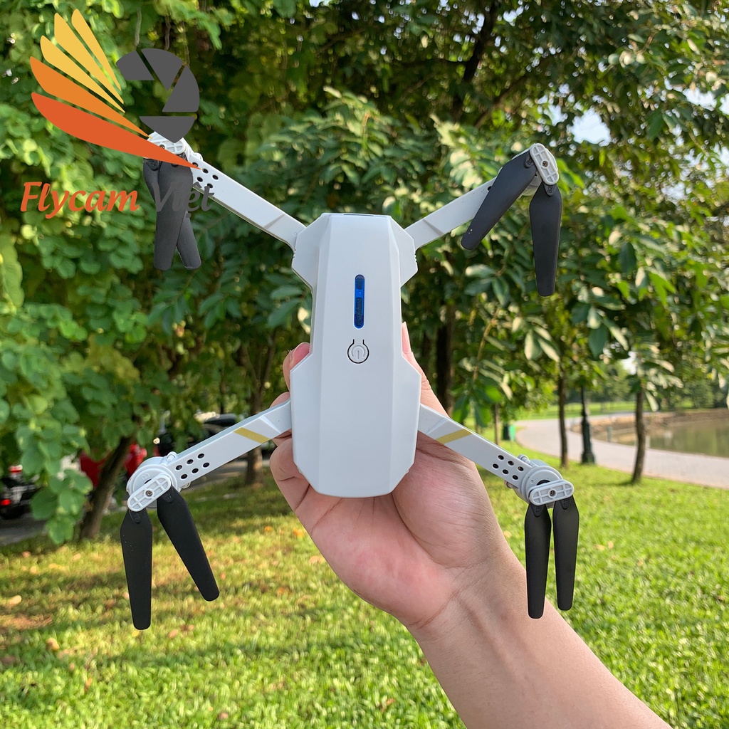 Máy bay Flycam mini 4k giá rẻ Drone E88 Pro 2 camera kép kết nối WIFI 2.4GHZ, ĐỘ PHÂN GIẢI 4K, Bay cao 100m, nhào lộn 360 độ thích làm đồ chơi cho bé Tặng túi đựng chống sốc - Hàng chính hãng