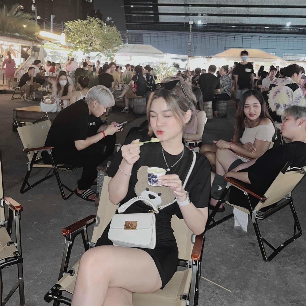 Đầm váy nữ body họa tiết gấu thêu cute dành cho các nàng đi chơi, dạo phố siêu xinh