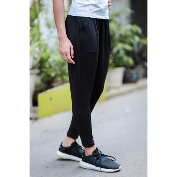 Quần Jogger ôm ống QJD18812