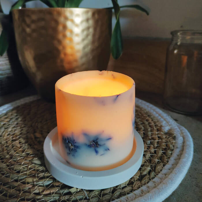 Bộ 3 sản phẩm: Đế đỡ nến + nến thơm sáp đậu nành hương cam Bergamot + tealight trang trí hoa thanh cúc