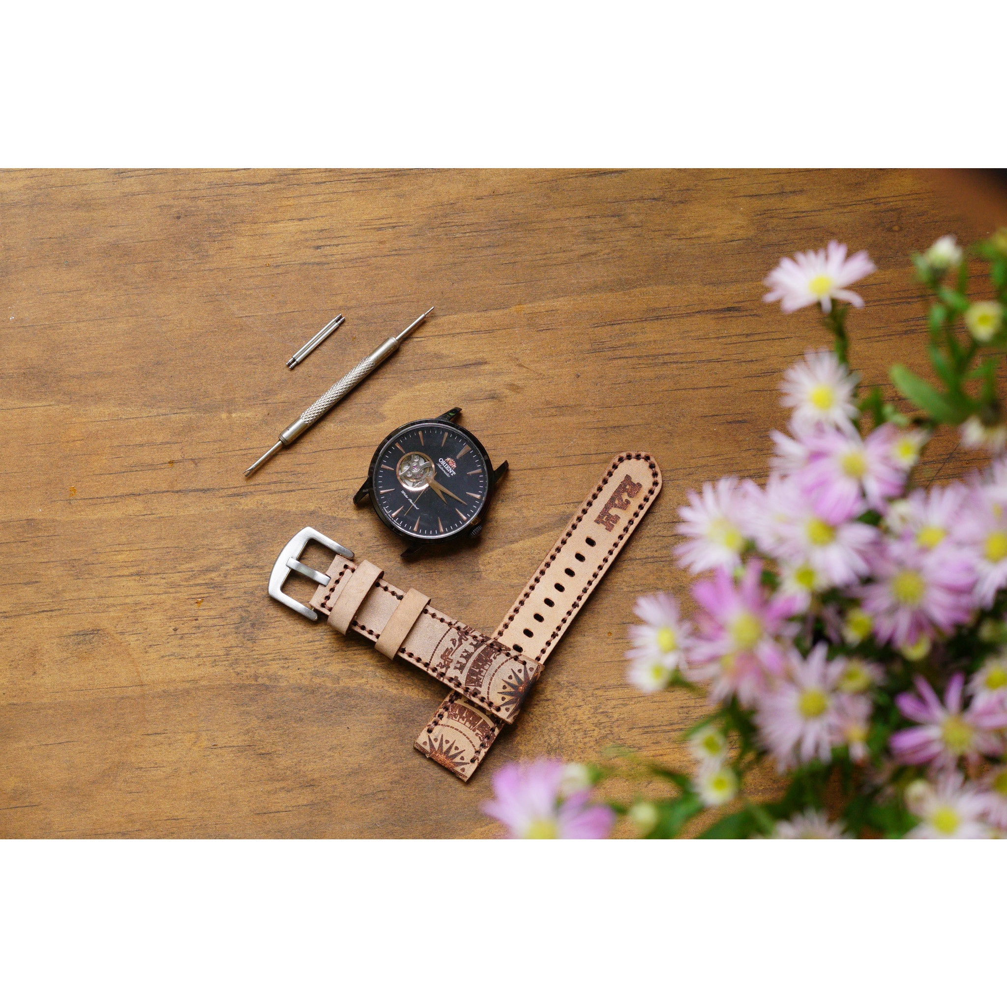 Dây Đồng Hồ Da Bò Thậ Tram Traditional Trống Đồng Vegtan Gốc - Chính Hãng Ram Leather - Apple Watch 44