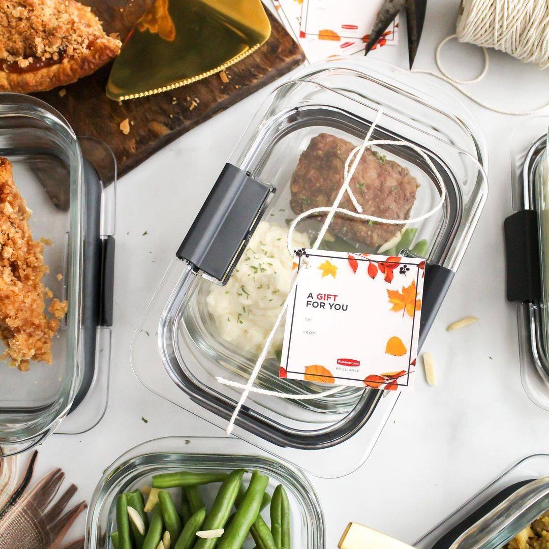 Bộ hộp nhựa cao cấp Tritan Brillance nắp gài Rubbermaid USA